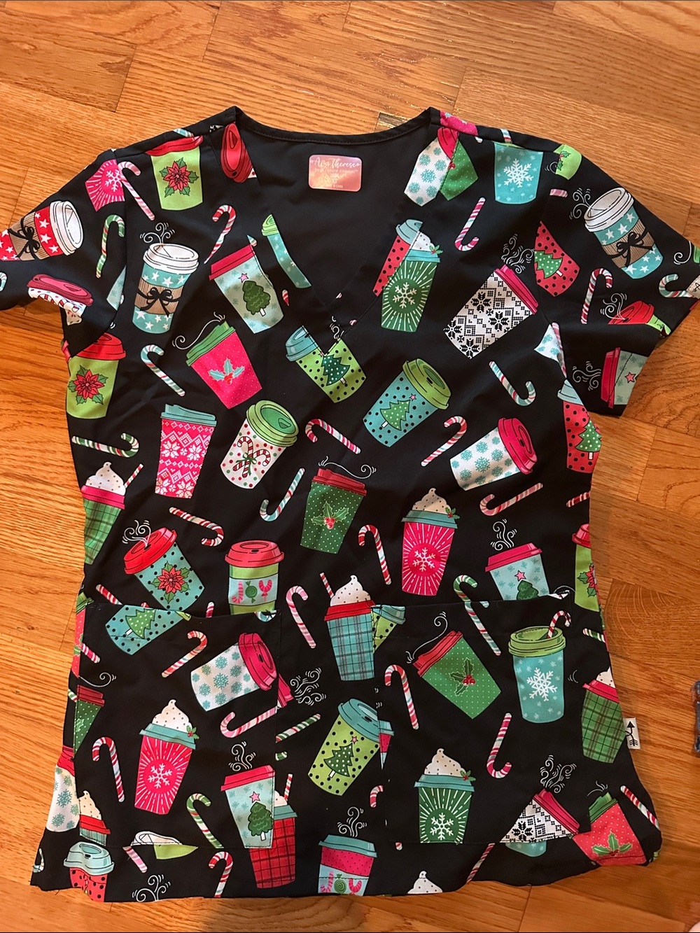 Holiday Coffee Cup Print scrub top - Black/Red/Green